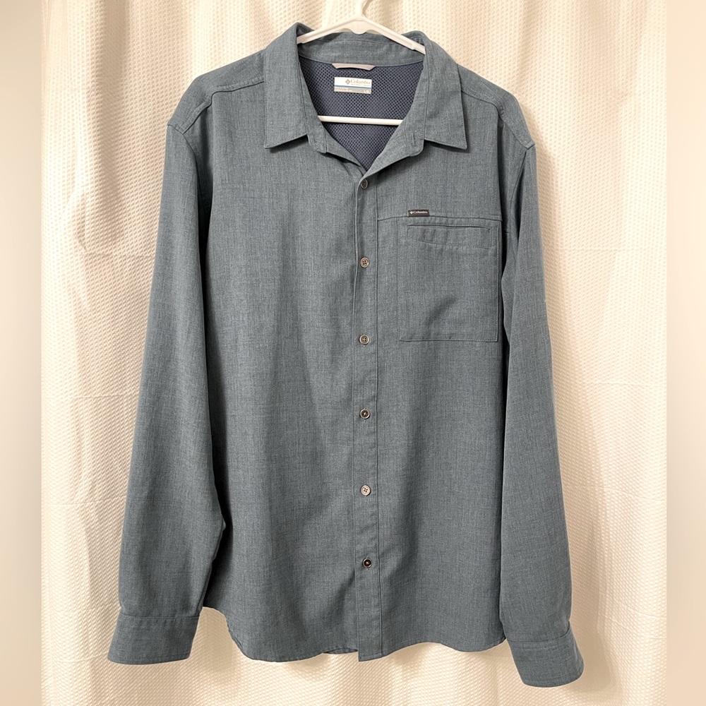 Columbia Omni-Wick Long Sleeve Button Down | size L